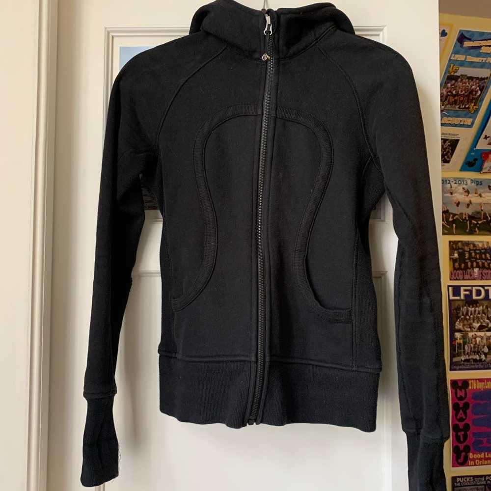 Black Lululemon Scuba hoodie zip-up size 4